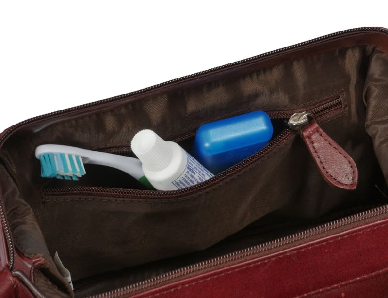 Bayfield Bags Toiletries Bag Mens Leather–Dopp Kit-Genuine Brown Oiled Leather-Mens Travel Toiletries Bag